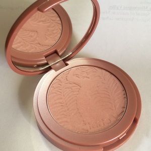 Tarte Blush Exposed