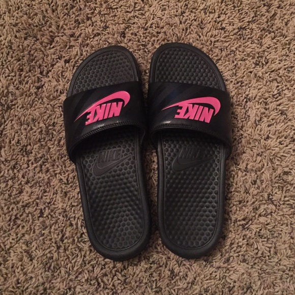 NIKE slides