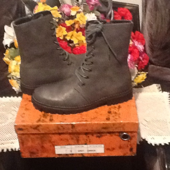 GIRALDI MEN BOOT All Man made material  Brand NWOT - Picture 3 of 4