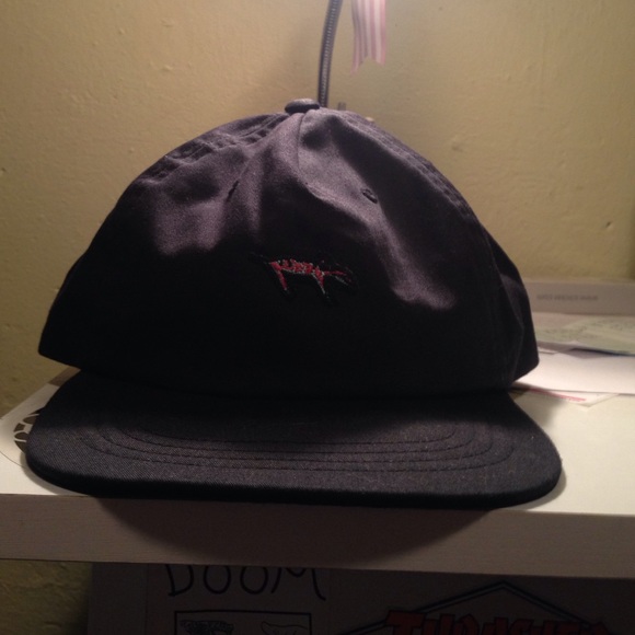 Quicksilver dog logo hat