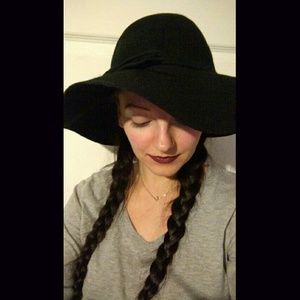 Cute Black Floppy Hat