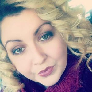 Meet your Posher, Cecilia