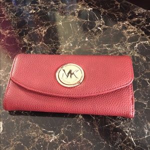 Michael kors wallet