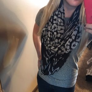 Super CUTE Express scarf!