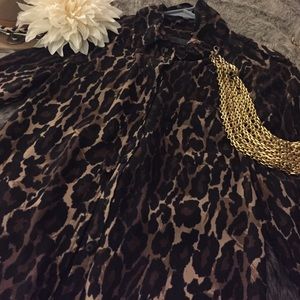 GUESS Leopard print button up