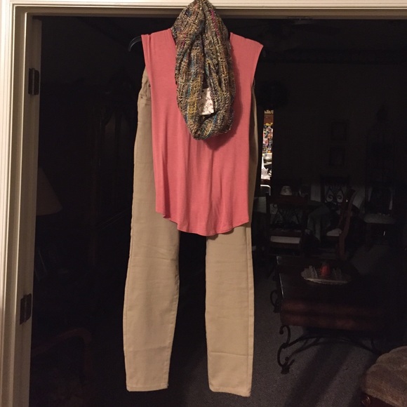Women's Clothing Bundle - Picture 1 of 4