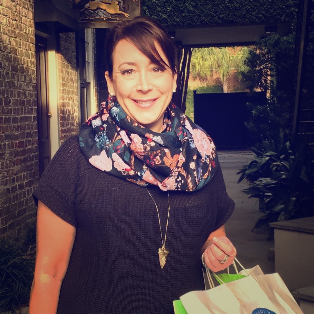 Meet your Posher, Suzanne