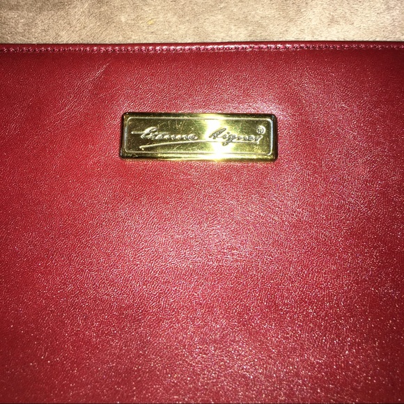 Handbag - Picture 2 of 4