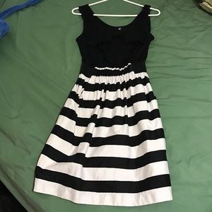 Cute dress!!