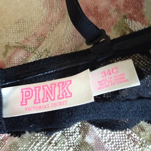 โSOLD Victorias Secret PINK Push Up Lace Black Bra - Picture 4 of 4