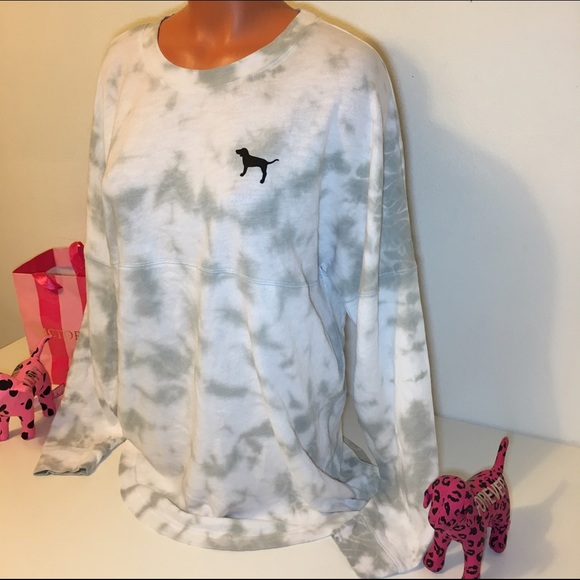 🚫SOLD🚫NEW PINK VS TIE DYE LOGO SWEATSHIRT - Picture 2 of 4