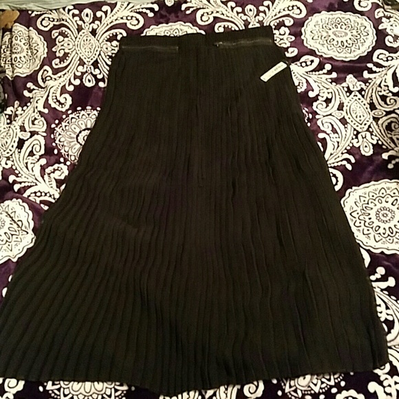 NWT Worthington High Waisted Pleated Skirt