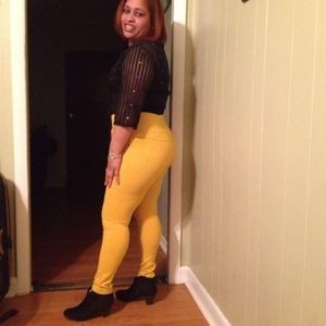 Meet your Posher, Aniberkys