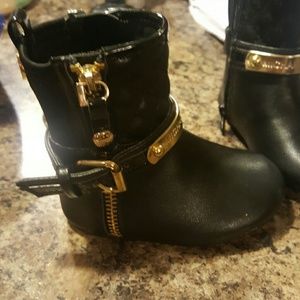 Infant boots