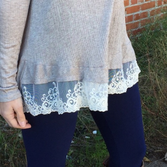 LAST ONE🌺 Lace Taupe Tunic🌺 - Picture 3 of 3