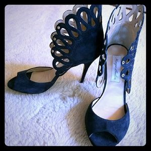 *PRICE DROP* Monique Lhuillier Open-Toe Pump