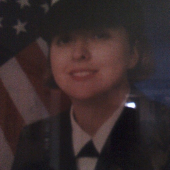 Meet your Posher, Kristin - Picture 1 of 1