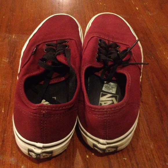 Vans (Maroon)