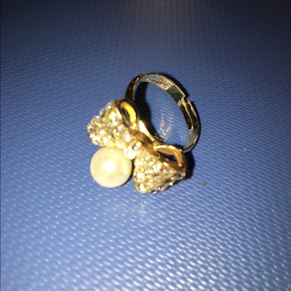Ring - Picture 3 of 3