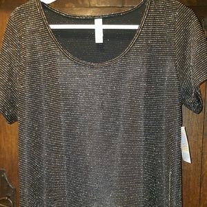 Black and gold Classic tee Elegance collection