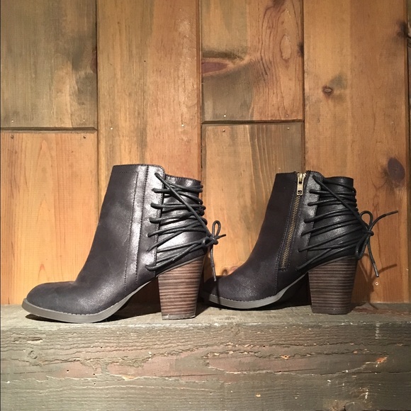 JustFab black ankle boots