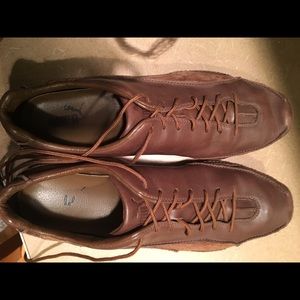 Men's Size 13 Leather Puma Sneakers