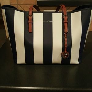 Michael Kors Large purse