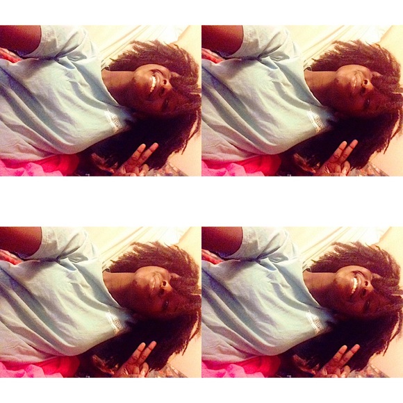 Meet your Posher, Deja - Picture 1 of 1