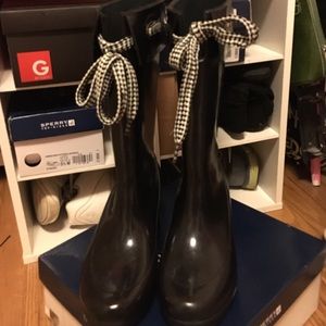 Sperry rain boots