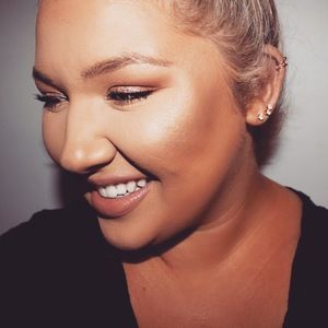 Meet your Posher, Catherine