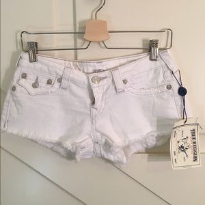 True Religion White Basic Cut Off Short W Flap