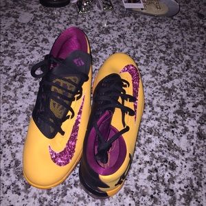 Brand new KD's. Not worn outside.