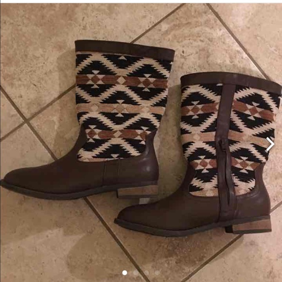 Aztec Boots/Forever 21/Sz7.5