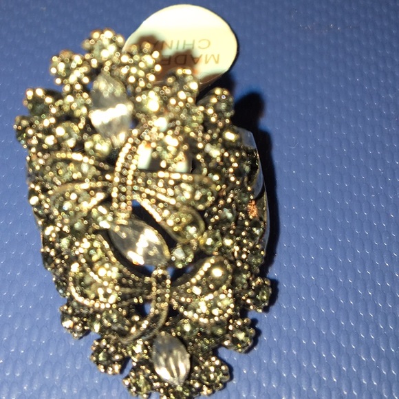 Gorgeous ring - Picture 4 of 4