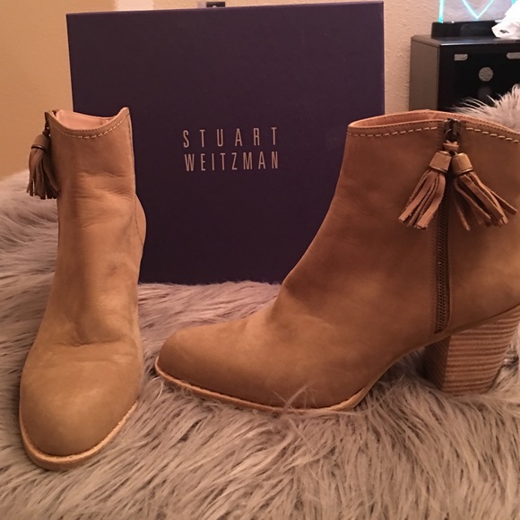 Stuart Weitzman Prancing Tan Nubuc