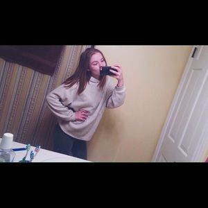 Meet your Posher, Maddie