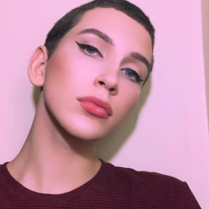 Meet your Posher, Johnathan