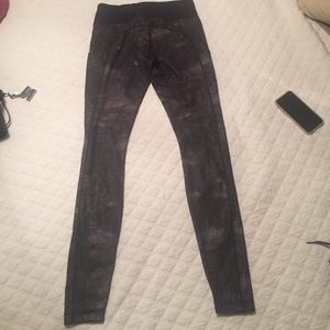 Lulu running tights in excellent condition.