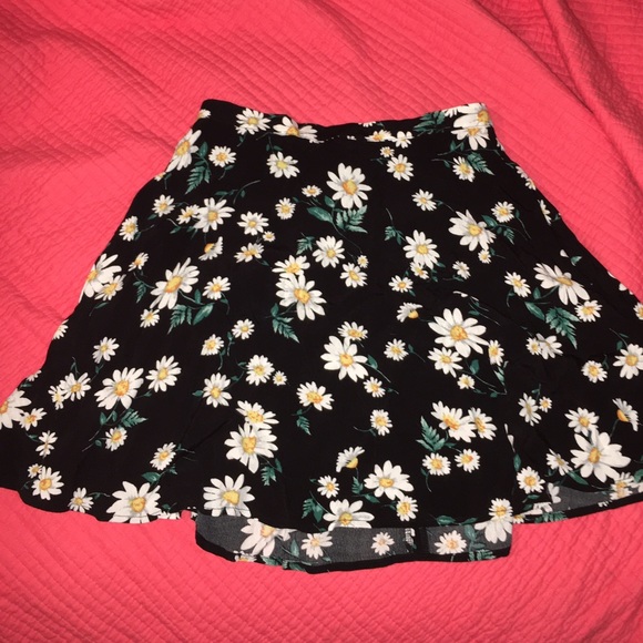 Daisy skater skirt