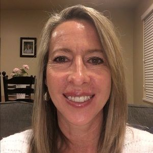 Meet your Posher, Stacy