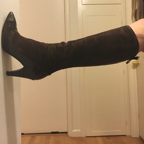 Marc by Marc Jacobs brown suede size 38 boots.