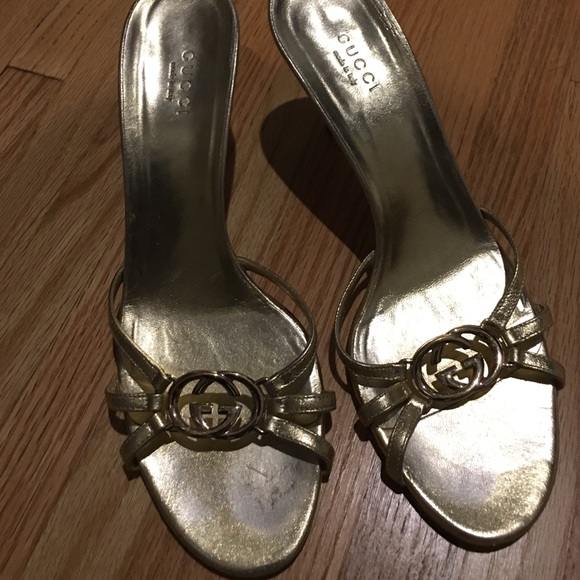 Gucci gold sandals with heels very good condition