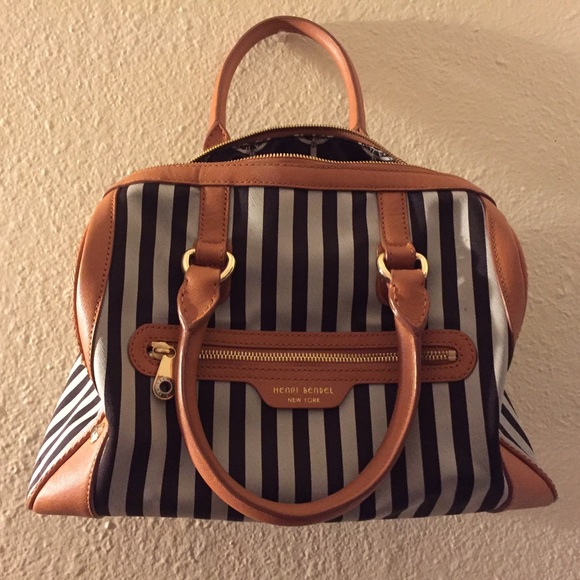Authentic Henri Bendel Purse!