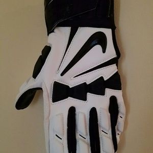 NIKE HYPERBEAST 2.0 MASSIVE-IMPACT LINEMAN GLOVES