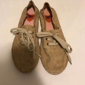 NWOT Tan lace up flats espadrilles / sneakers