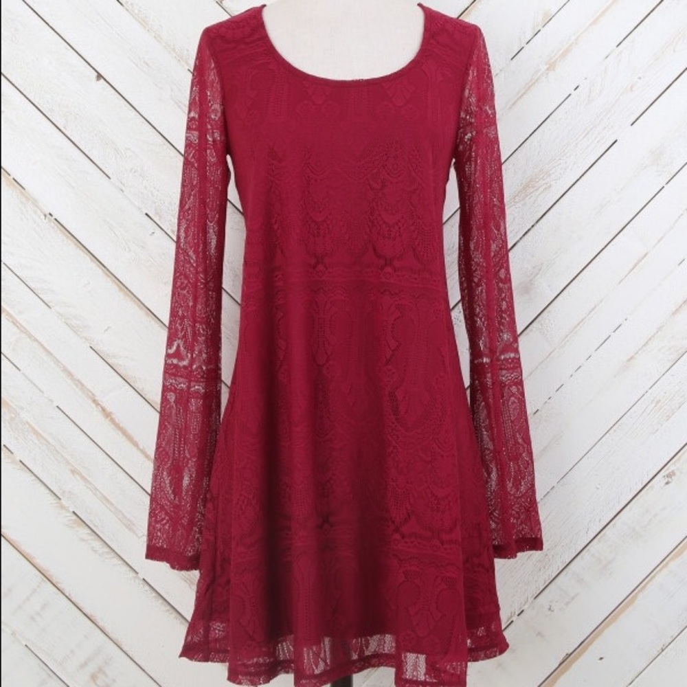 NWT🏷Encased in Lace Beet Red Altar'd State Dress