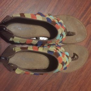 Passions colorful scaled boho sandals so 8