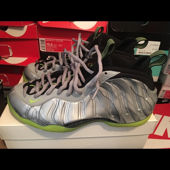 Nike metallic foamposite