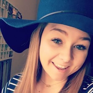 Meet your Posher, Paige