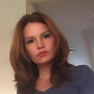 Meet your Posher, Débora